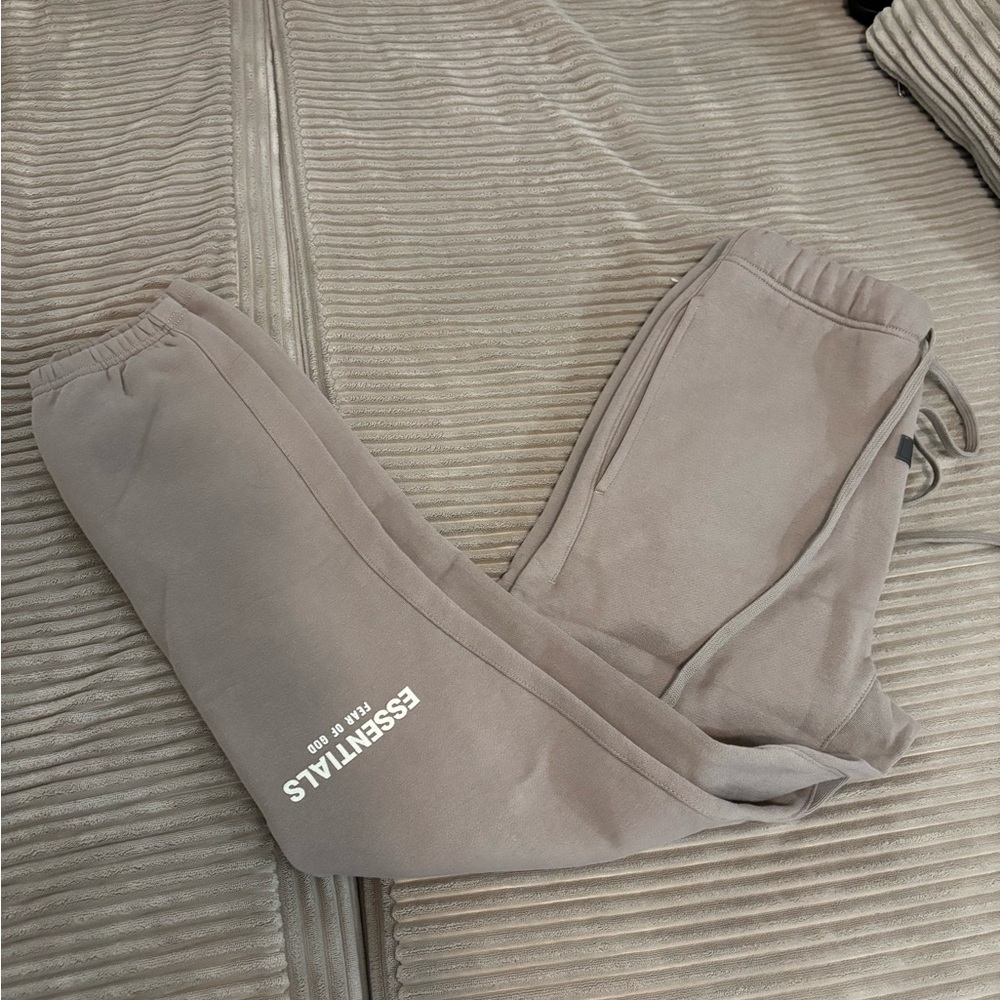 Fear of God Essentials Men’s Size XS Sweatpants - Desert Taupe